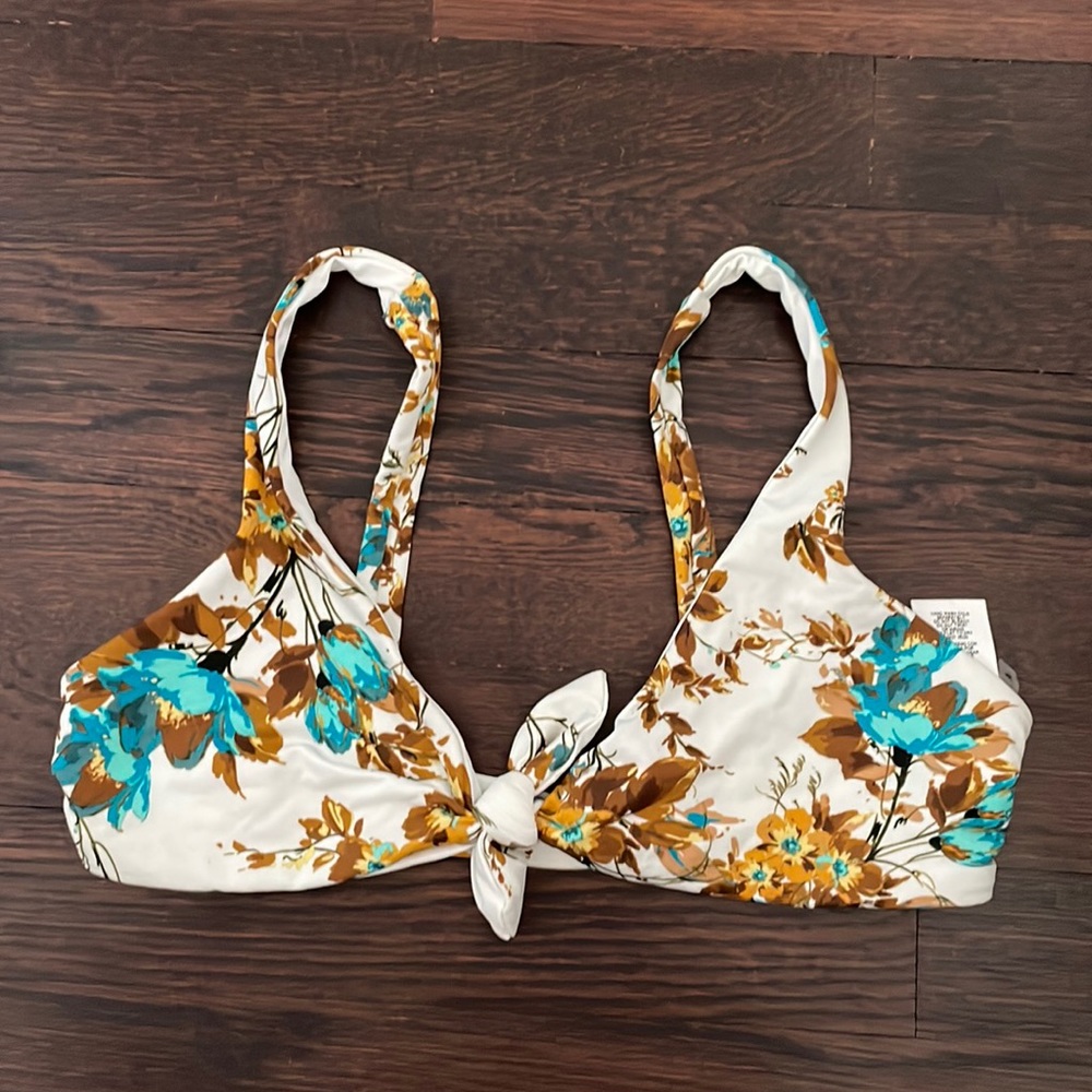 Vitamin A bikini top